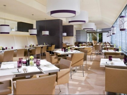 照片: SixtySix Grill and Dine